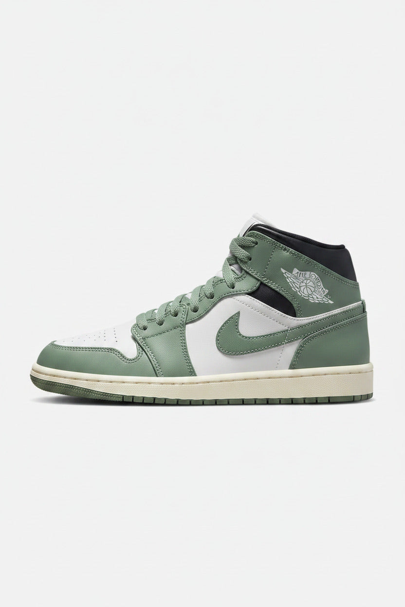 Nike WMNS Air Jordan 1 Mid BQ6472-130