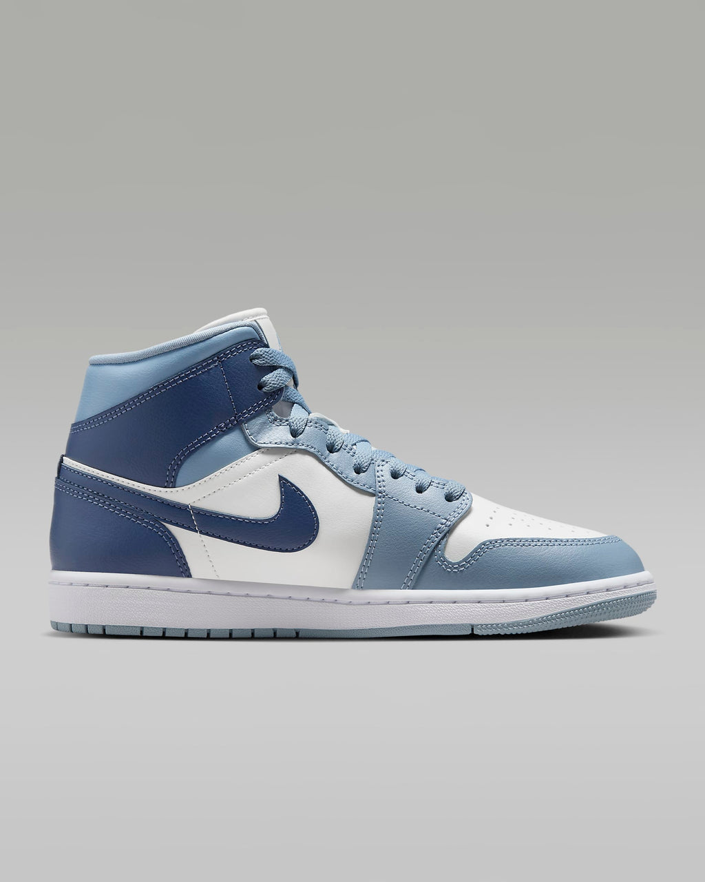 Nike WMNS Air Jordan 1 Mid BQ6472-140
