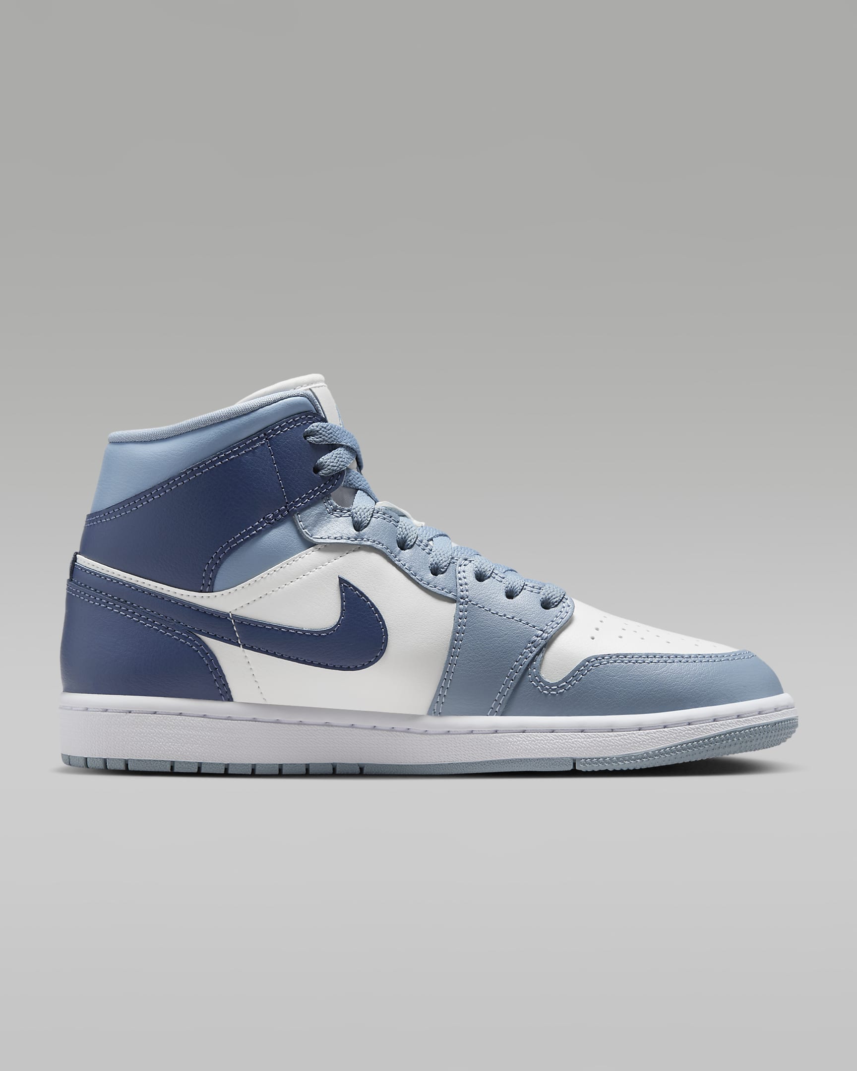 Nike WMNS Air Jordan 1 Mid BQ6472-140