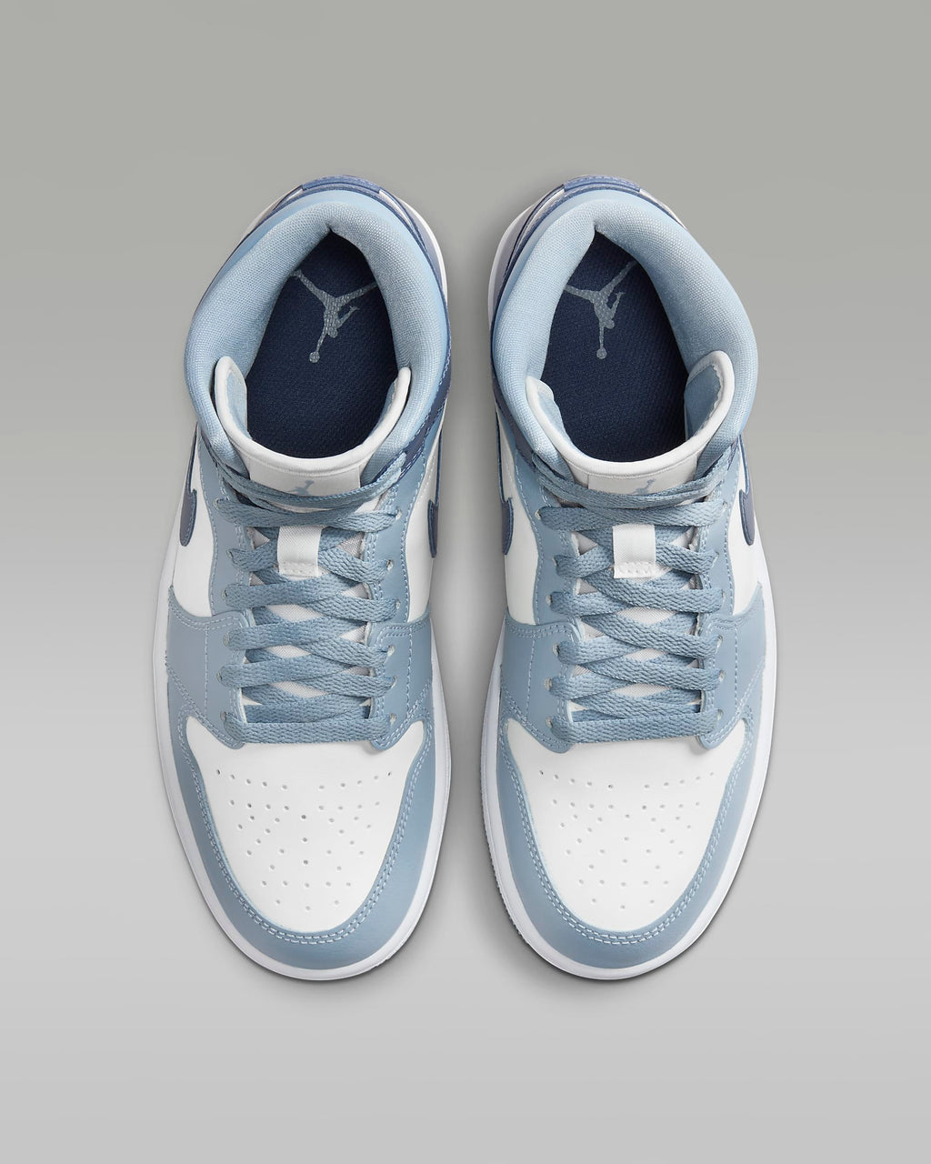 Nike WMNS Air Jordan 1 Mid BQ6472-140