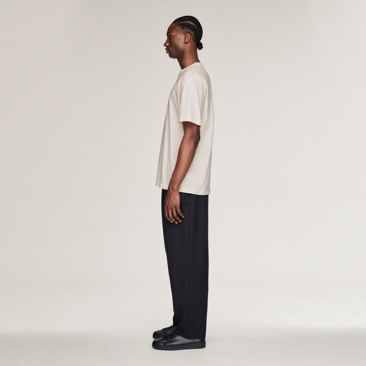 Y-3 GFX T-Shirt Chalk White - Модел 2