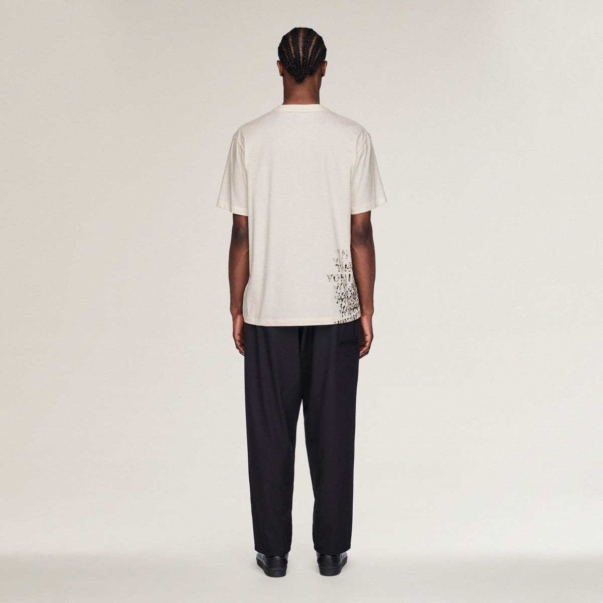 Y-3 GFX T-Shirt Chalk White - Модел 3